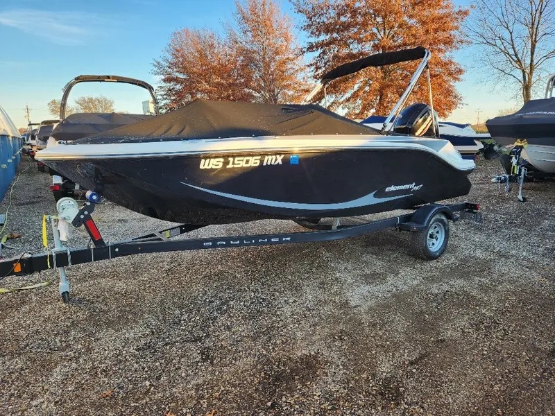 The Image of Bayliner M-17 2022 - 0