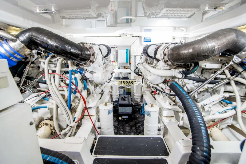 Slide: The Image of Viking 45 Open 2004 - 31
