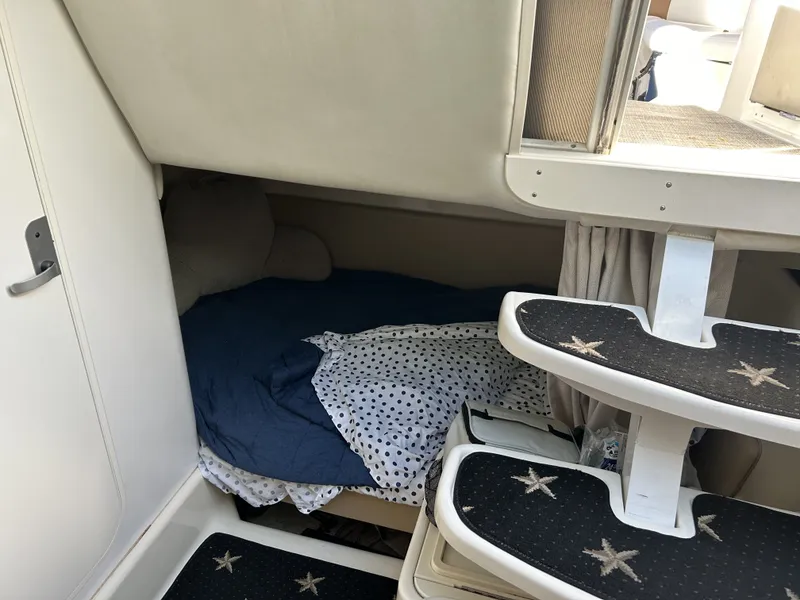 Slide: The Image of Chris-Craft 320EXPRESS 2000 - 13