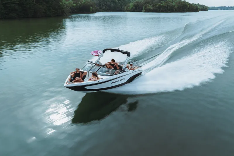 Slide: The Image of Mastercraft XT22 T 2025 - 31