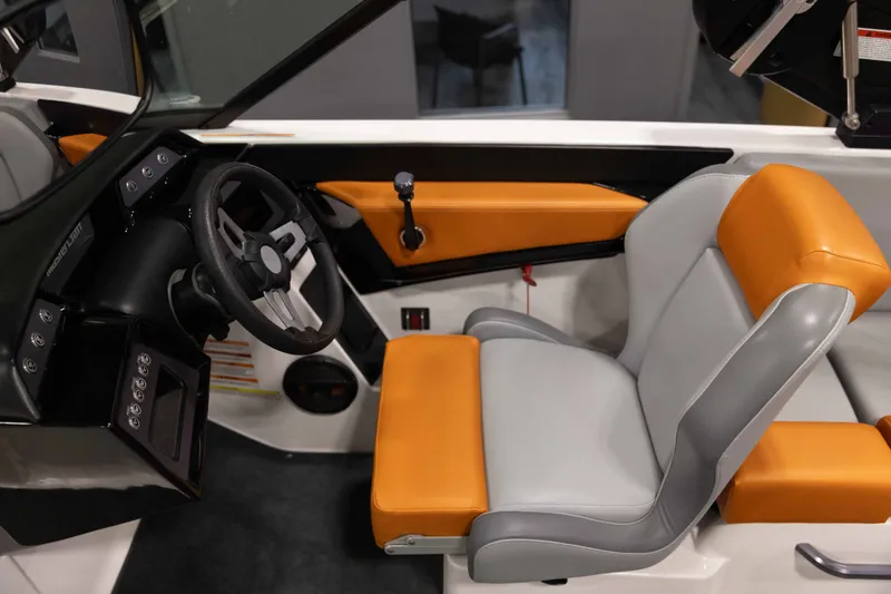 Slide: The Image of MasterCraft NXT22 2024 - 14
