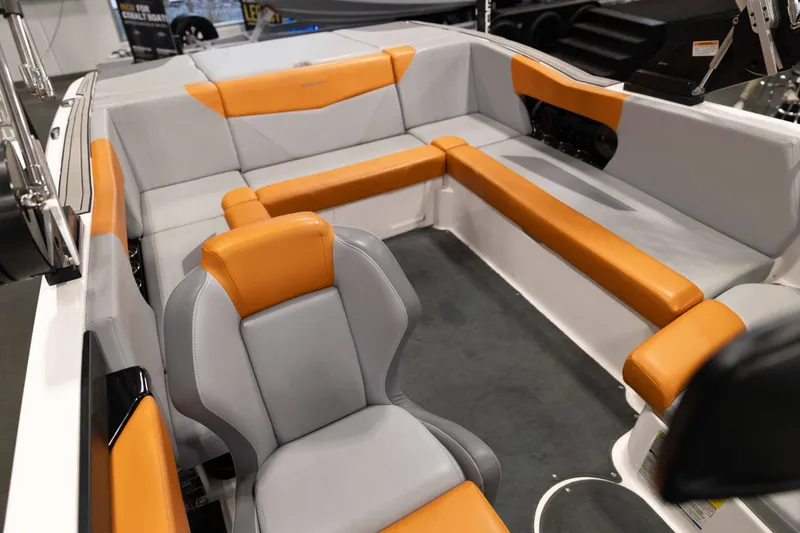 Slide: The Image of MasterCraft NXT22 2024 - 21