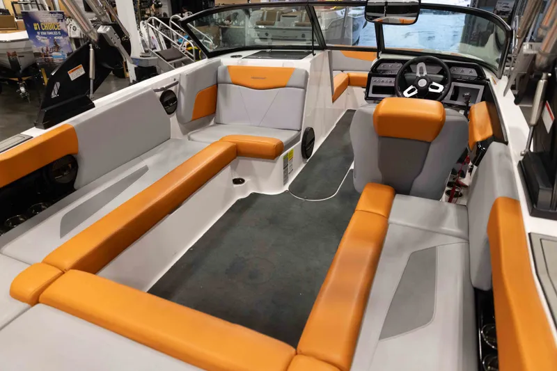 Slide: The Image of MasterCraft NXT22 2024 - 19