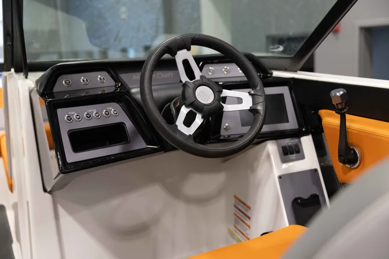 Slide: The Image of MasterCraft NXT22 2024 - 15