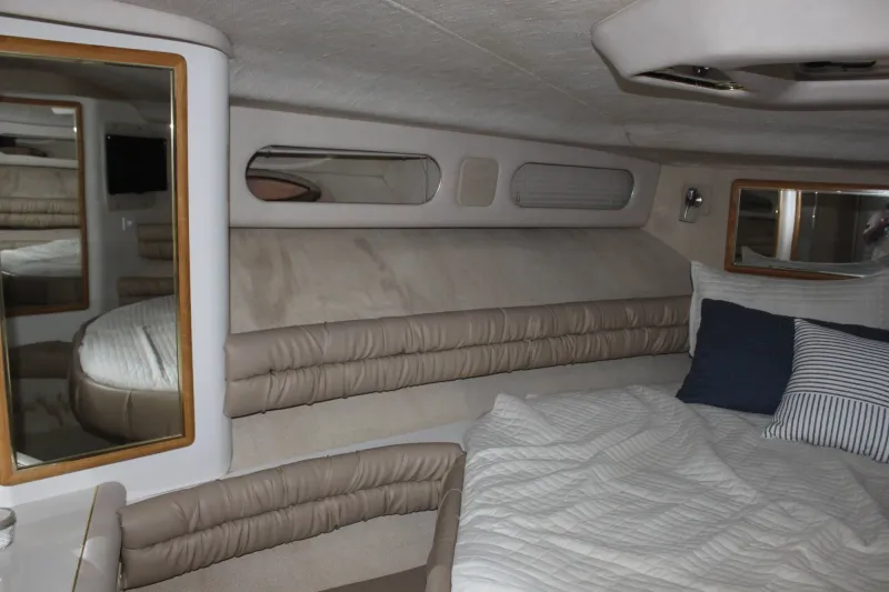 Slide: The Image of Sea Ray 630 Super Sun Sport 1996 - 41