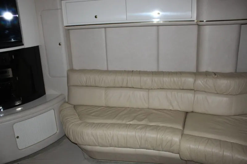 Slide: The Image of Sea Ray 630 Super Sun Sport 1996 - 28