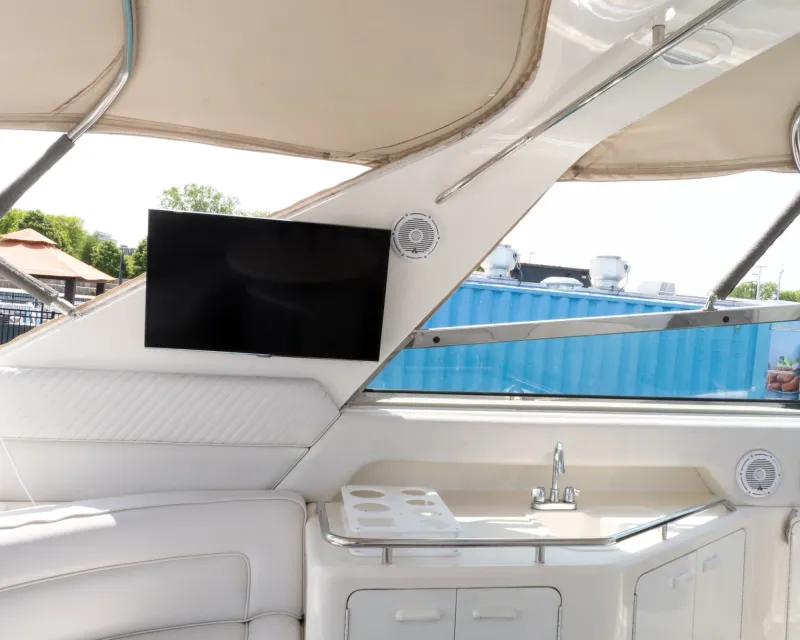 Slide: The Image of Sea Ray 630 Super Sun Sport 1996 - 9