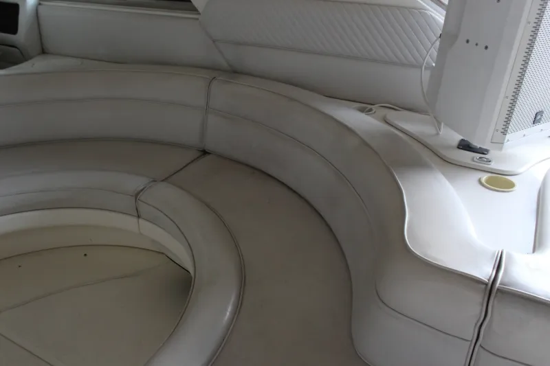 Slide: The Image of Sea Ray 630 Super Sun Sport 1996 - 12