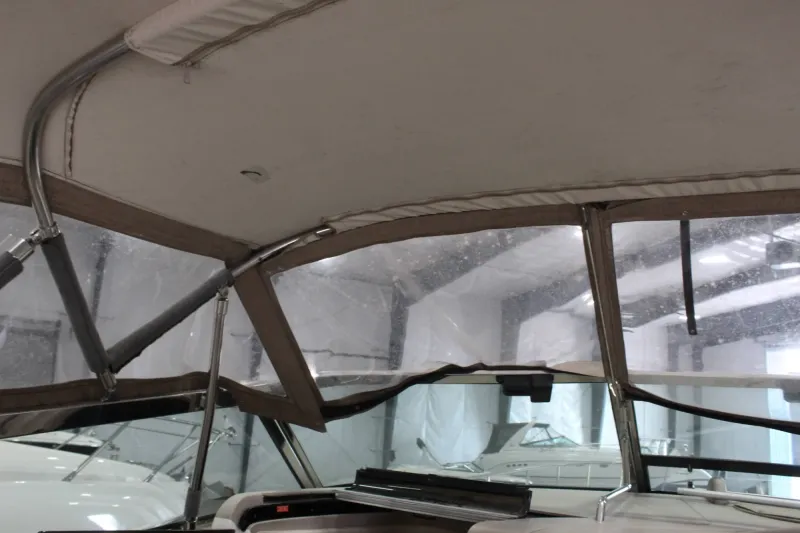 Slide: The Image of Sea Ray 630 Super Sun Sport 1996 - 16