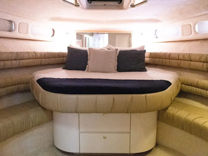 Slide: The Image of Sea Ray 630 Super Sun Sport 1996 - 20