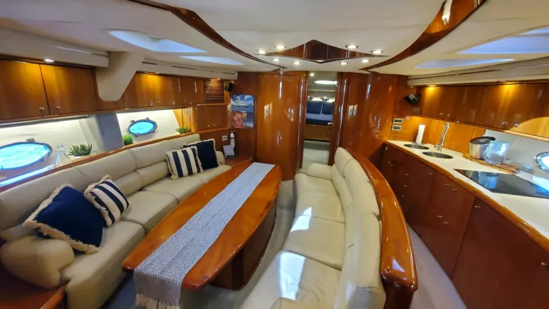Slide: The Image of Sunseeker Sunseeker Predator 1999 - 3