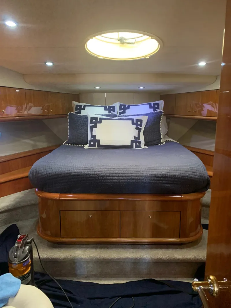 Slide: The Image of Sunseeker Sunseeker Predator 1999 - 4