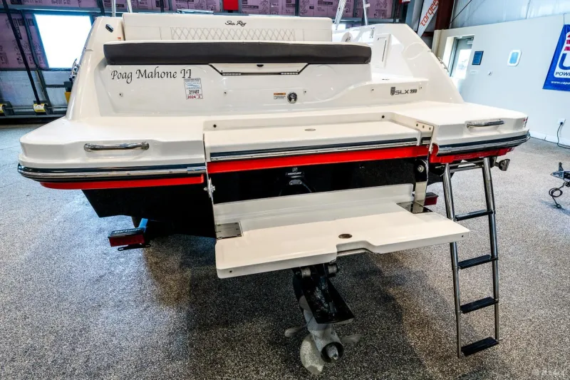 Slide: The Image of Sea Ray 230 SLX 2020 - 9