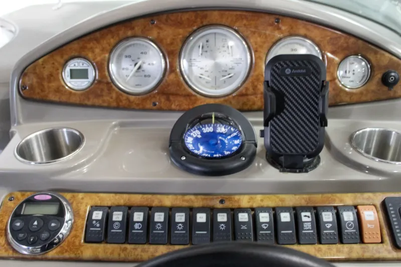 Slide: The Image of Rinker 280 express cruiser 2008 - 4