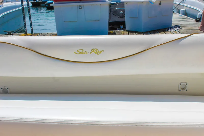 Slide: The Image of Sea Ray 260DA 1999 - 11