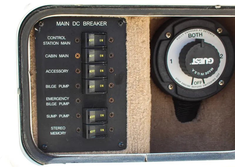 Slide: The Image of Sea Ray 260DA 1999 - 21
