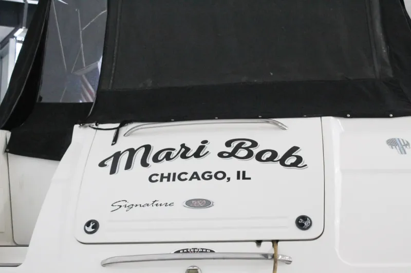 Slide: The Image of Chaparral 350 Signature 2001 - 8