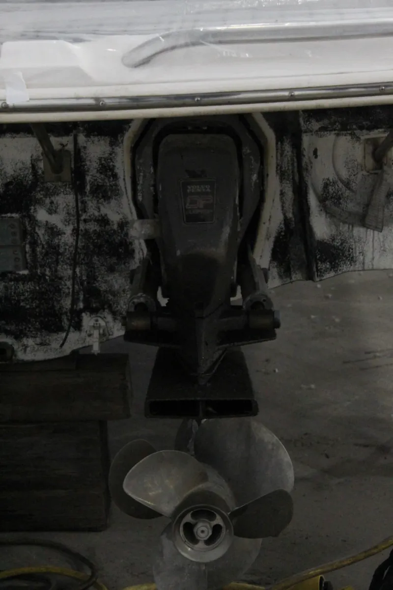 Slide: The Image of Chaparral 350 Signature 2001 - 11