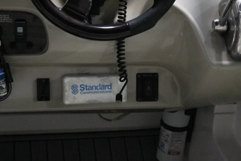Slide: The Image of Chaparral 350 Signature 2001 - 30