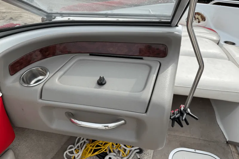 Slide: The Image of Crownline Boats 180BR 2006 - 18