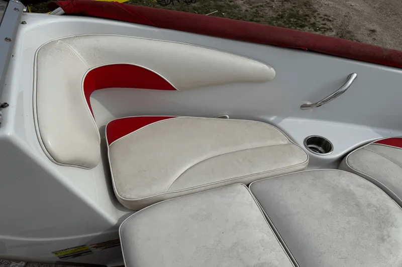 Slide: The Image of Crownline Boats 180BR 2006 - 5