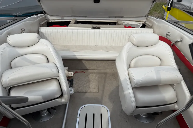 Slide: The Image of Crownline Boats 180BR 2006 - 7