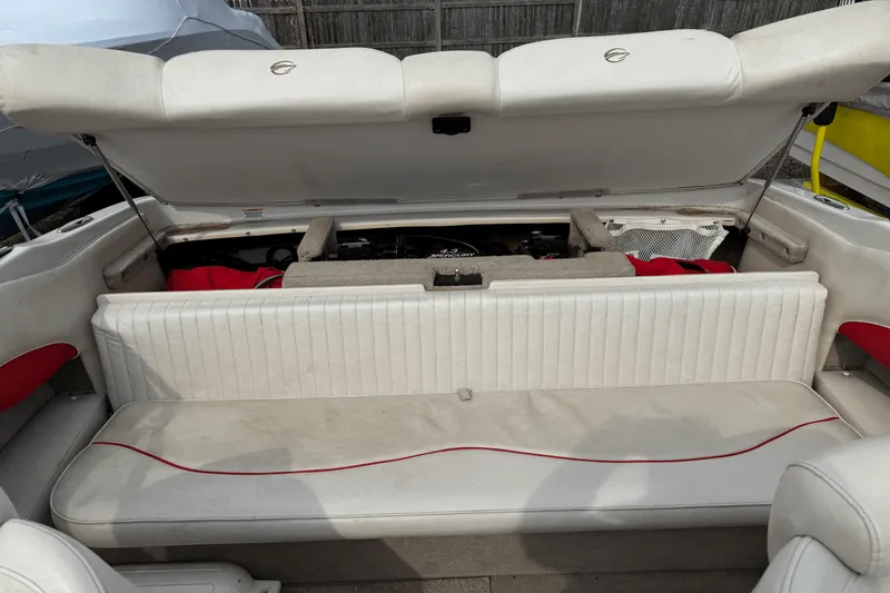 Slide: The Image of Crownline Boats 180BR 2006 - 8