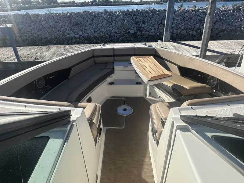 Slide: The Image of Sea Ray 350 SLX 2017 - 13
