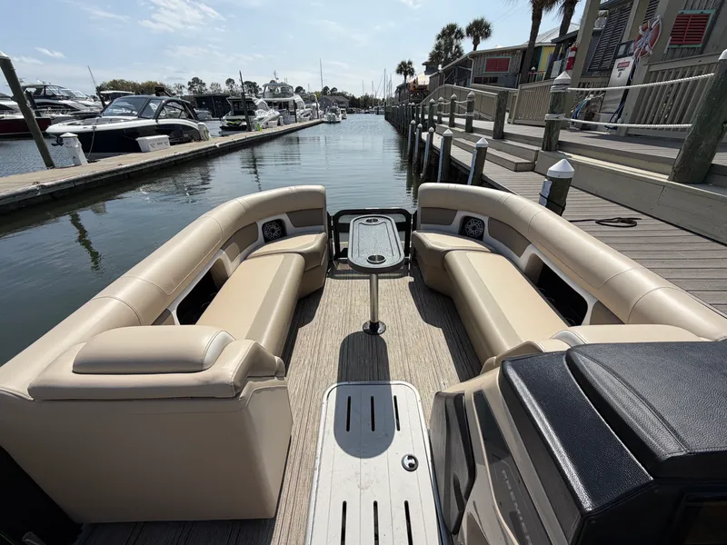 Slide: The Image of Premier 250 SOLARIS REV 2025 - 11