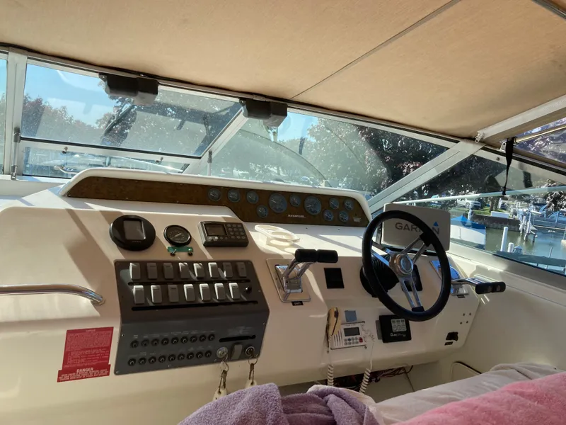 Slide: The Image of Sea Ray 300 SUNDANCER 1995 - 14