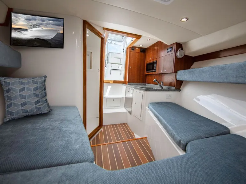 Slide: The Image of Albemarle 30 Express 2022 - 36