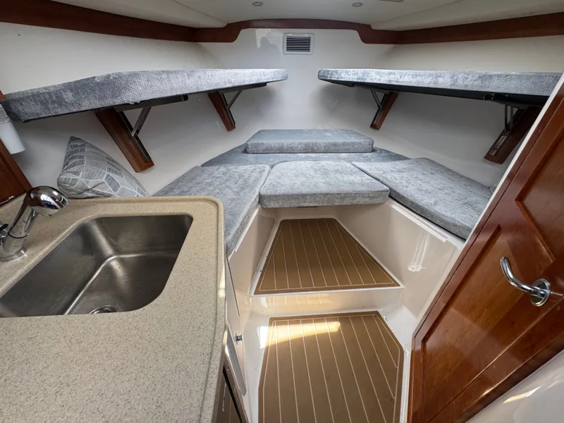 Slide: The Image of Albemarle 30 Express 2022 - 35