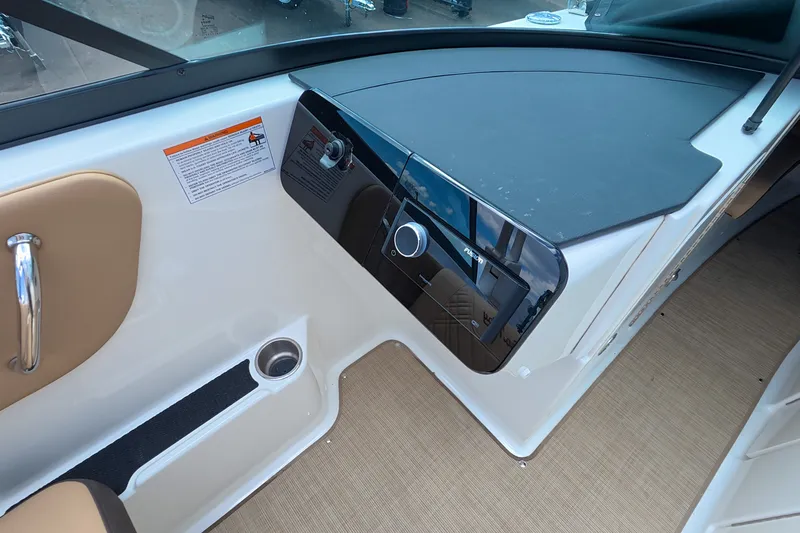 Slide: The Image of Sea Ray SDX 270 Outboard 2026 - 25