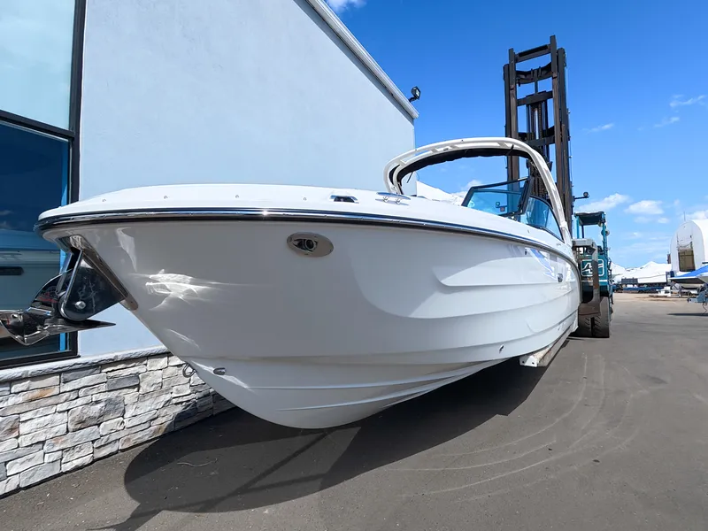 Slide: The Image of Sea Ray SDX 270 Outboard 2026 - 3