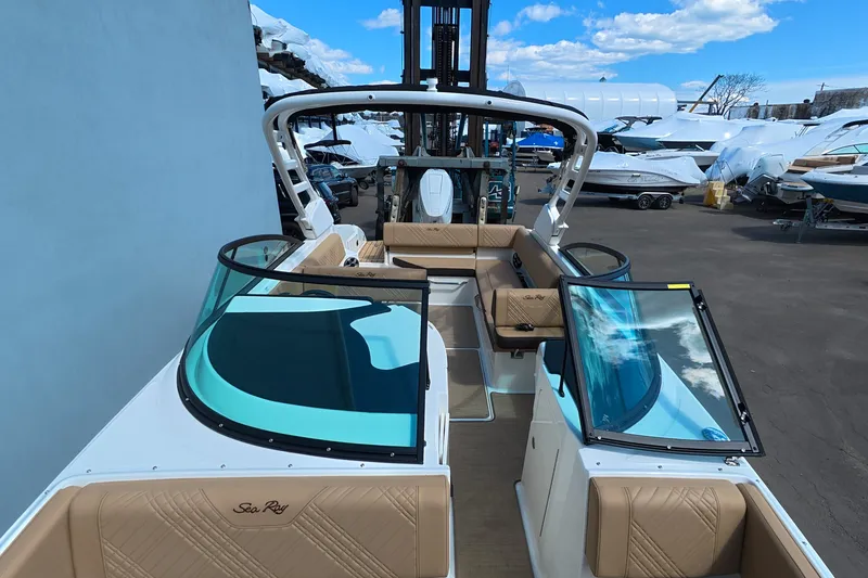 Slide: The Image of Sea Ray SDX 270 Outboard 2026 - 53