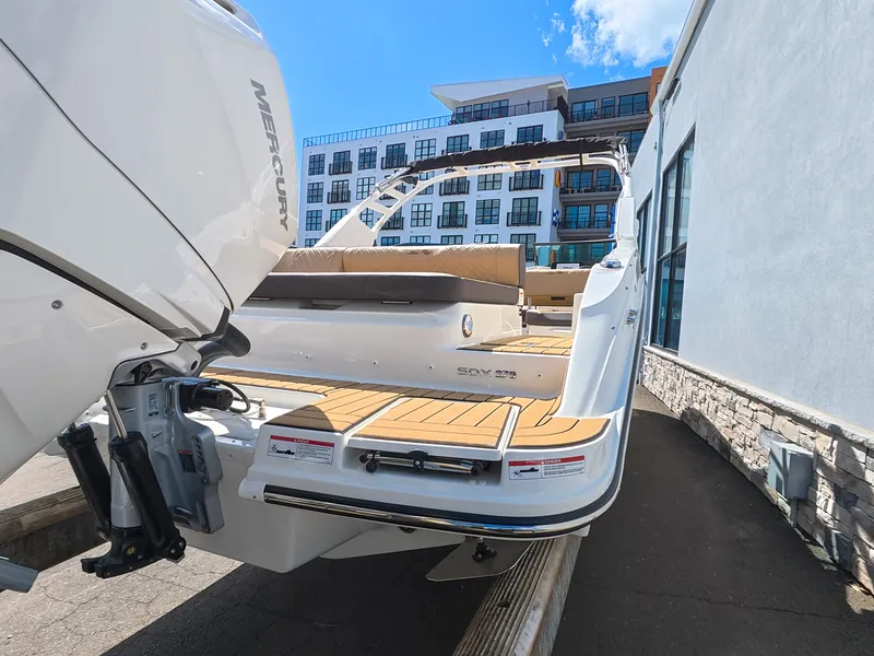 Slide: The Image of Sea Ray SDX 270 Outboard 2026 - 6