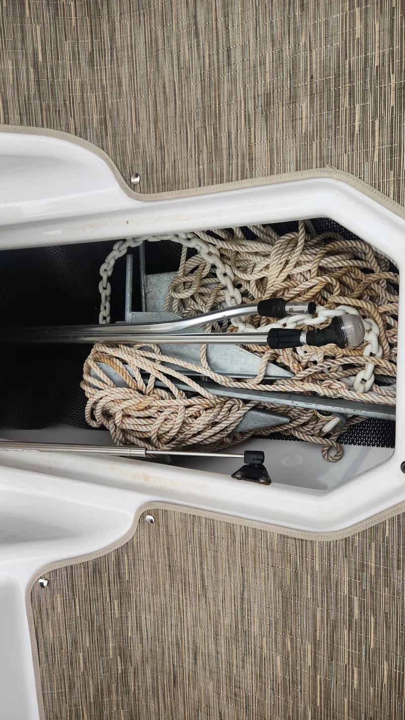 Slide: The Image of Four Winns HD 200 2018 - 49