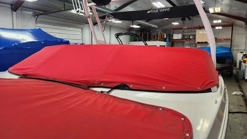 Slide: The Image of Four Winns HD 200 2018 - 5