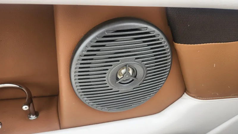 Slide: The Image of Four Winns HD 200 2018 - 62