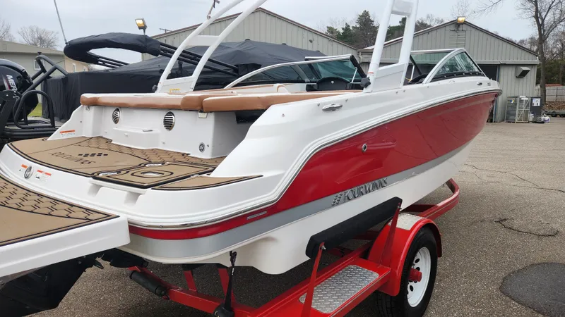 Slide: The Image of Four Winns HD 200 2018 - 65