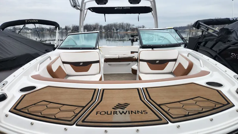 Slide: The Image of Four Winns HD 200 2018 - 70