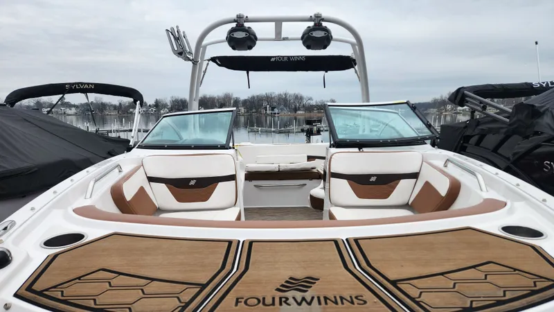 Slide: The Image of Four Winns HD 200 2018 - 71