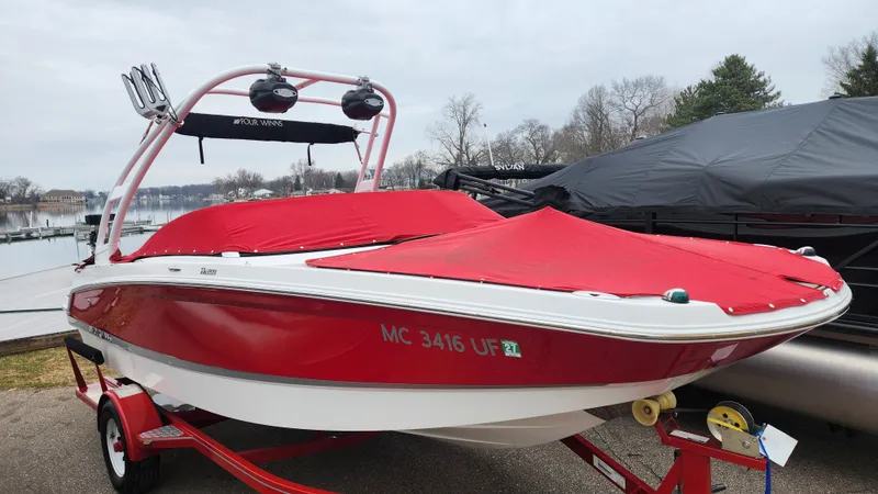 Slide: The Image of Four Winns HD 200 2018 - 73