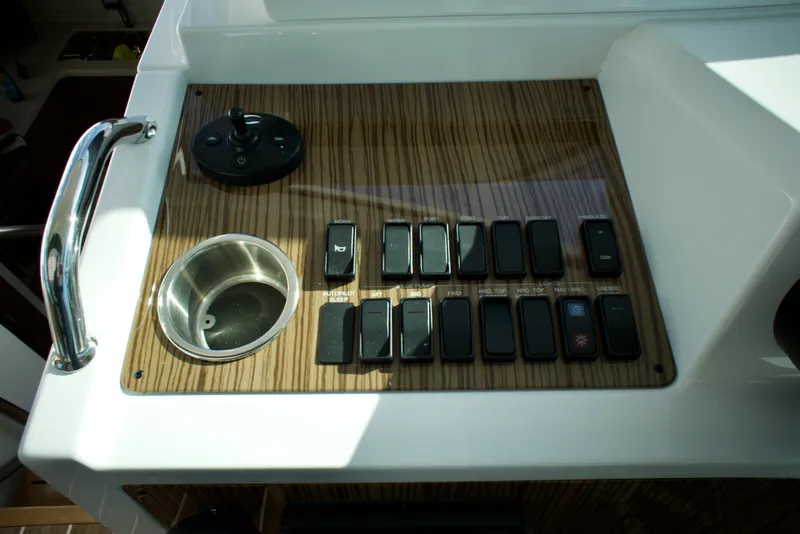 Slide: The Image of Cruisers 48 CANTIUS 2015 - 16