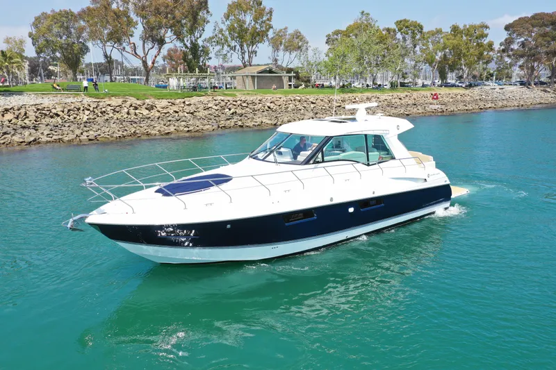 Slide: The Image of Cruisers 48 CANTIUS 2015 - 2