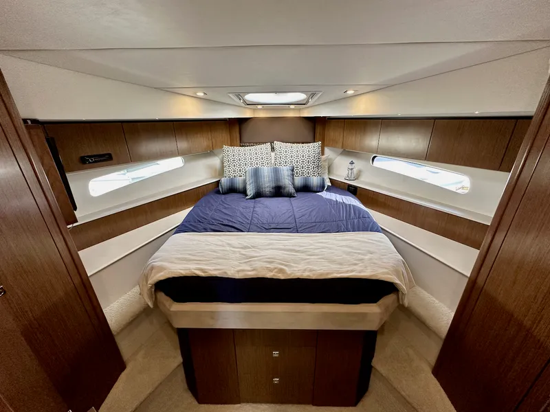 Slide: The Image of Cruisers 48 CANTIUS 2015 - 25