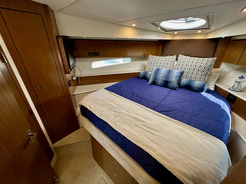 Slide: The Image of Cruisers 48 CANTIUS 2015 - 26