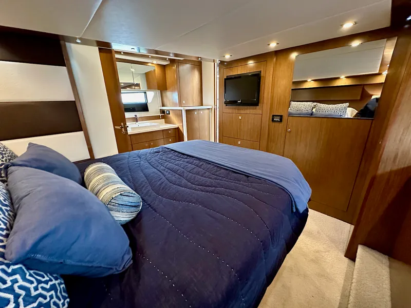 Slide: The Image of Cruisers 48 CANTIUS 2015 - 33