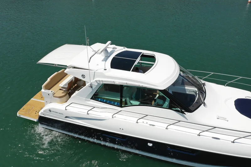 Slide: The Image of Cruisers 48 CANTIUS 2015 - 4
