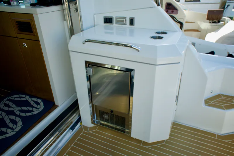 Slide: The Image of Cruisers 48 CANTIUS 2015 - 43